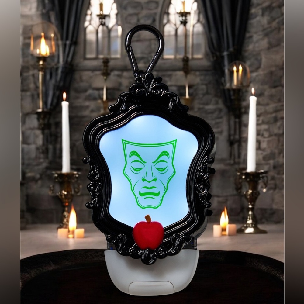 SOLD! Bath & Body Works Evil Queen Mirror Light-Up PocketBac Holder 🆕 - Picture 4 of 7